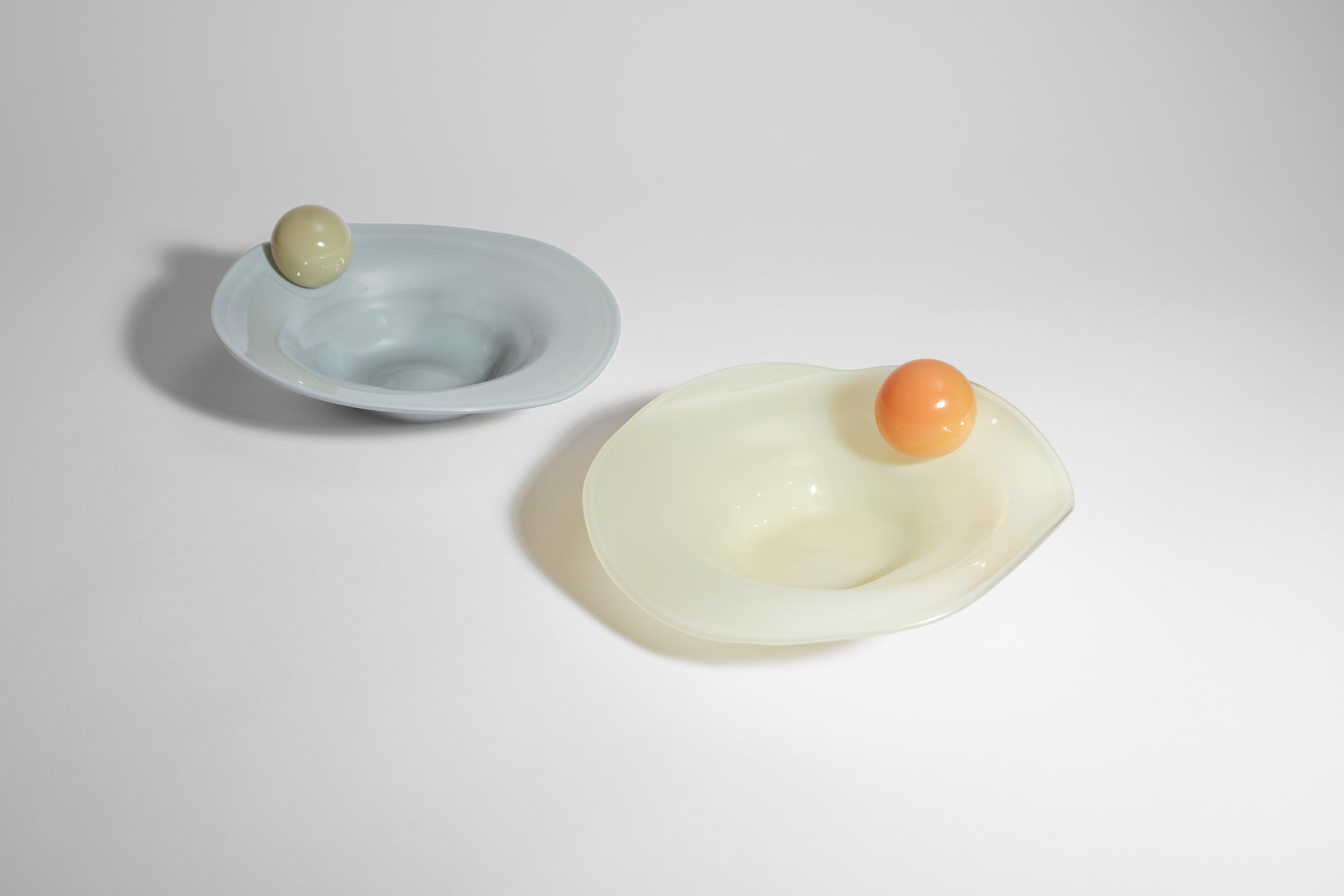 The Bowl with a twist - set of two